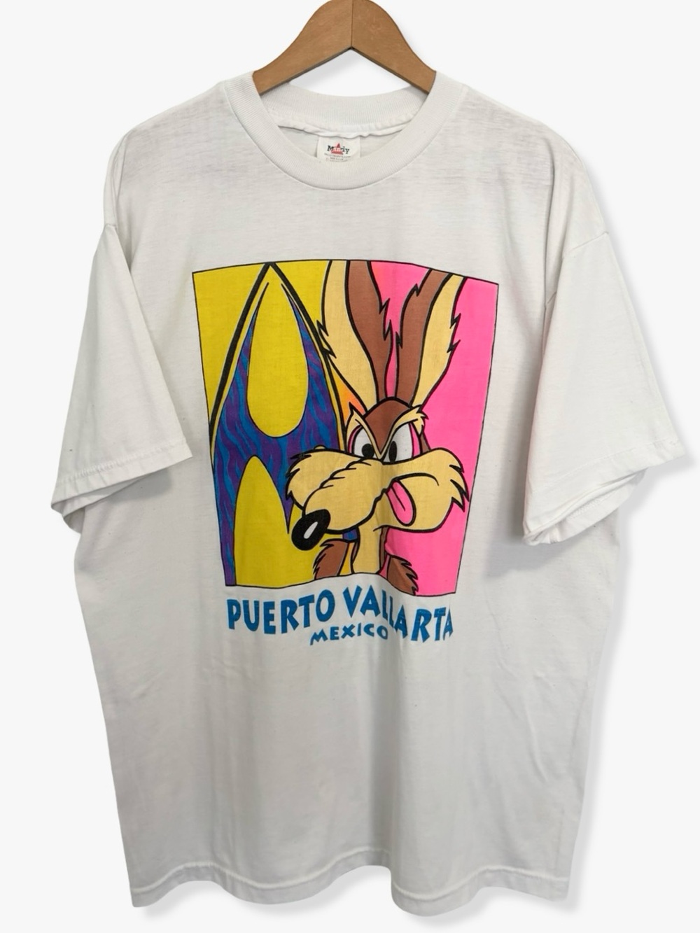 Vintage 90s Puerto Vallarta Wile E. Coyote Graphic Tee